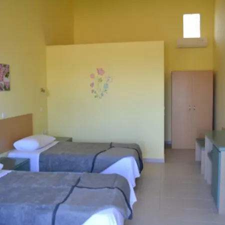 Bed and breakfast To Akrogiali