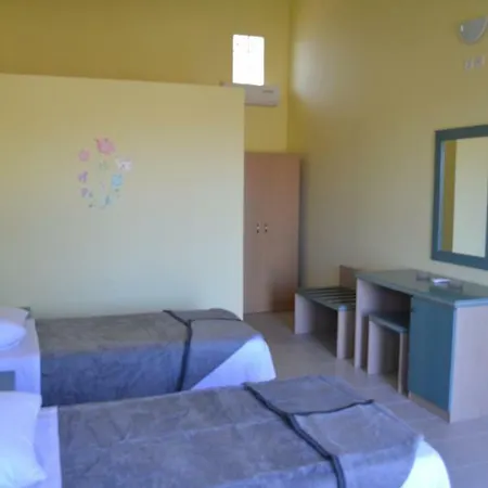 To Akrogiali Bed & Breakfast